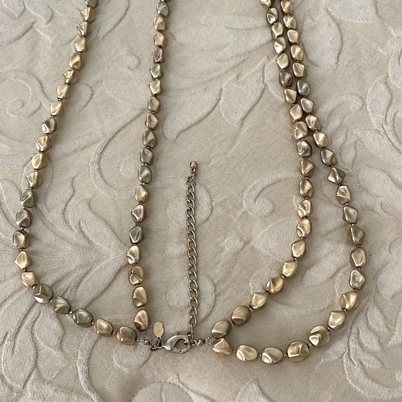 SIGNED CHICO'S  LONG GOLDTONE NUGGET OR PEARL DOUBLE-STRAND NECKLACE - Picture 3 of 5